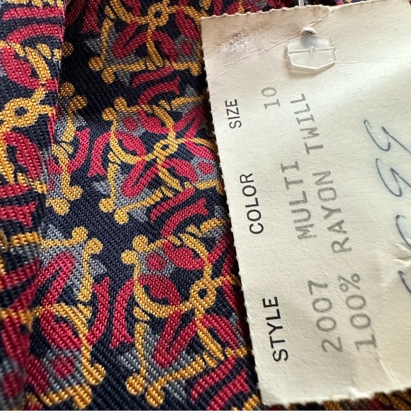 VTG 80s 90s Abstract Sophisticated Look Short Sleeve Shirt & Pleated Skirt Set - Picture 4 of 9